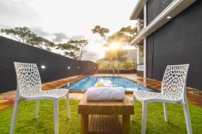 Black Stone Villa